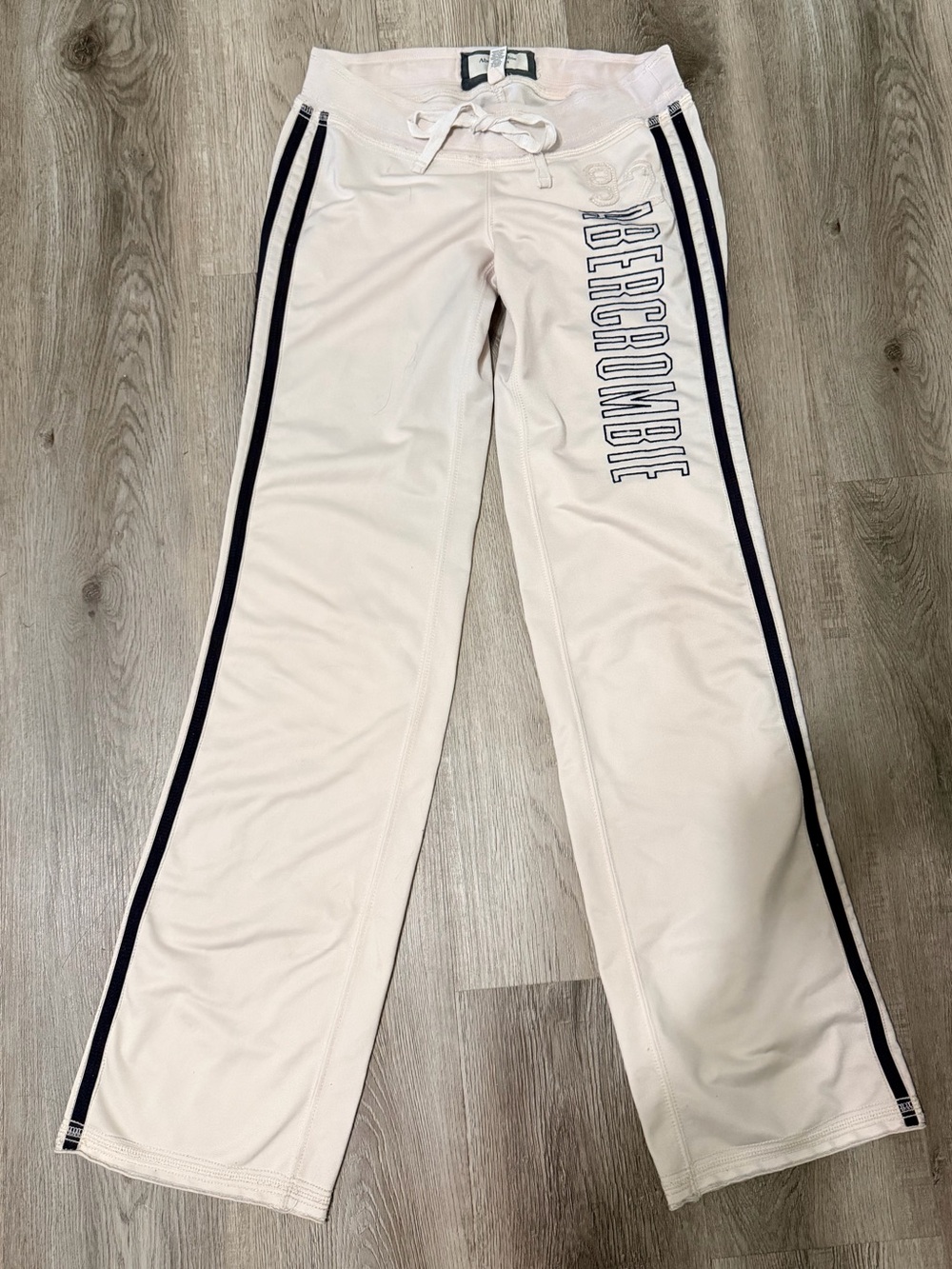 Vintage Y2K Abercrombie & Fitch Cream Track Pants with Navy Side Stripes